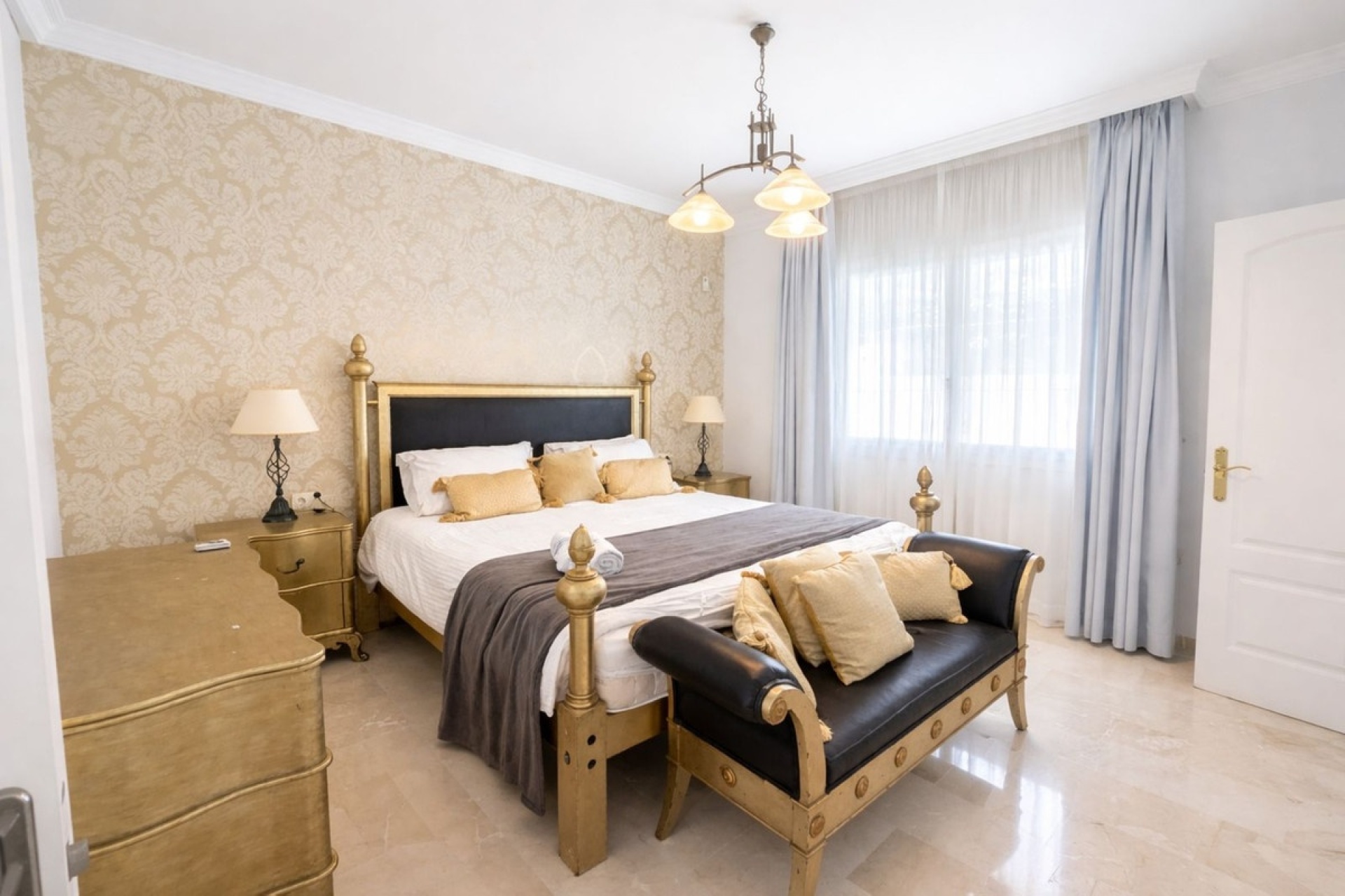 Wiederverkauf - apartment - Marbella - Artola
