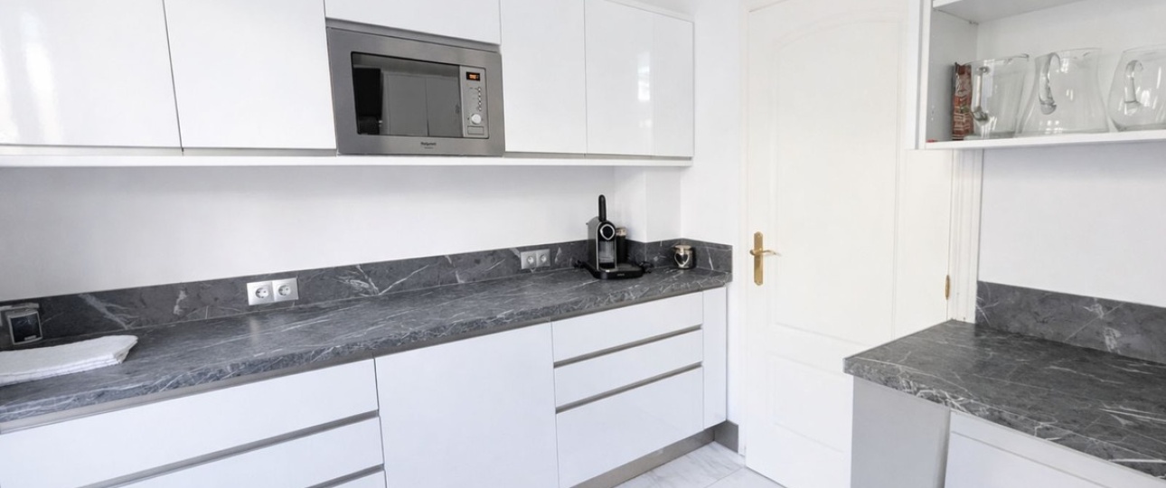 Wiederverkauf - apartment - Marbella - Artola