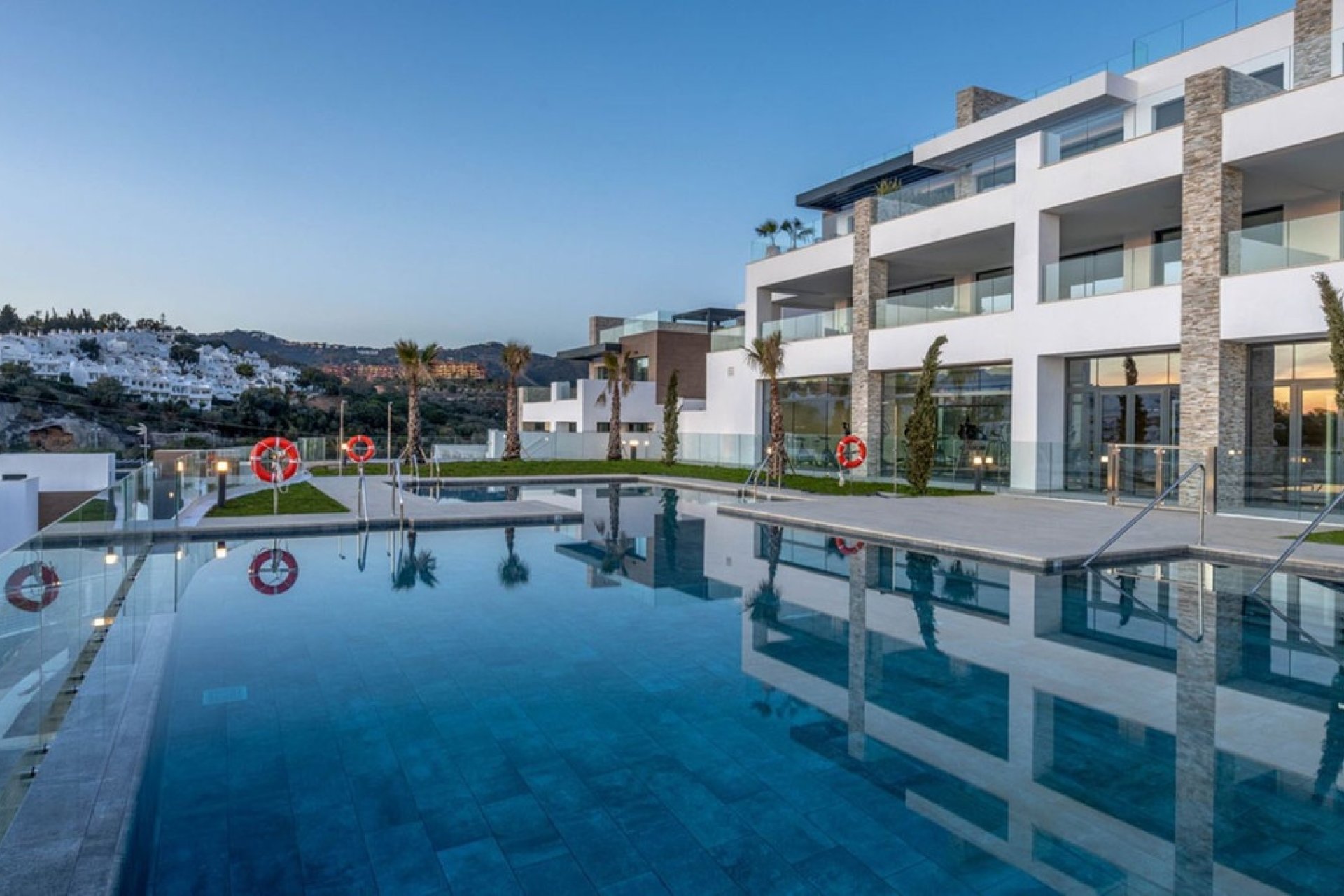Wiederverkauf - apartment - Marbella - Artola