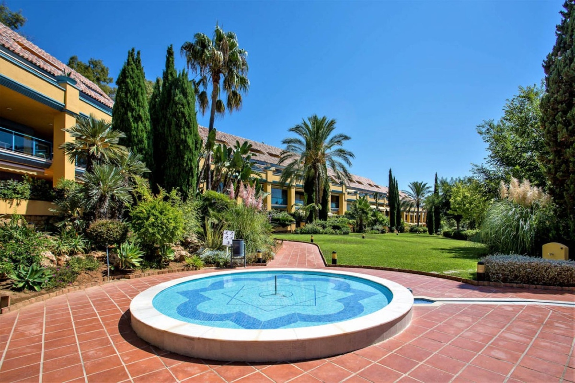 Wiederverkauf - apartment - Marbella - Bahía de Marbella