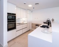 Wiederverkauf - apartment - Marbella - Cabopino