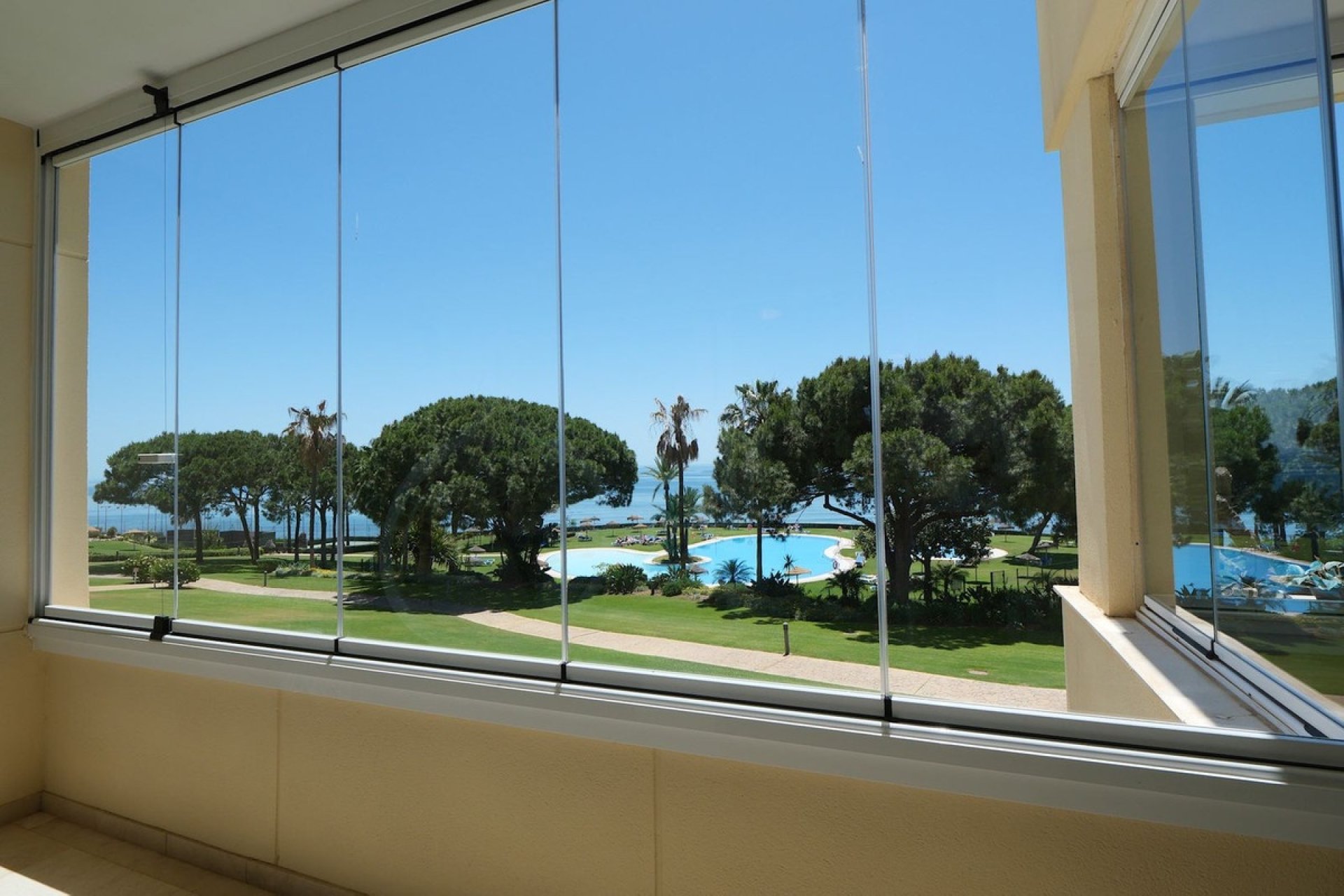 Wiederverkauf - apartment - Marbella - Cabopino