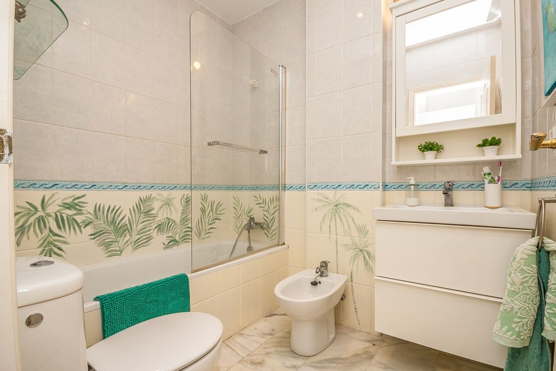 Wiederverkauf - apartment - Marbella - Cabopino