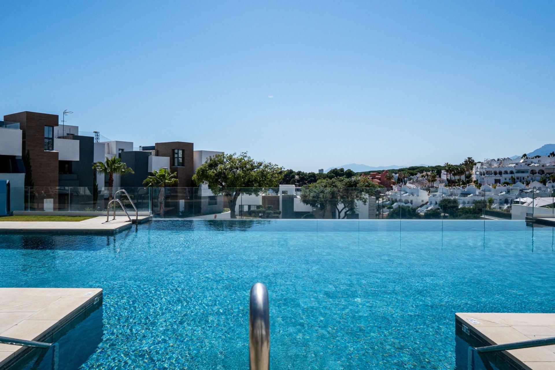 Wiederverkauf - apartment - Marbella - Cabopino