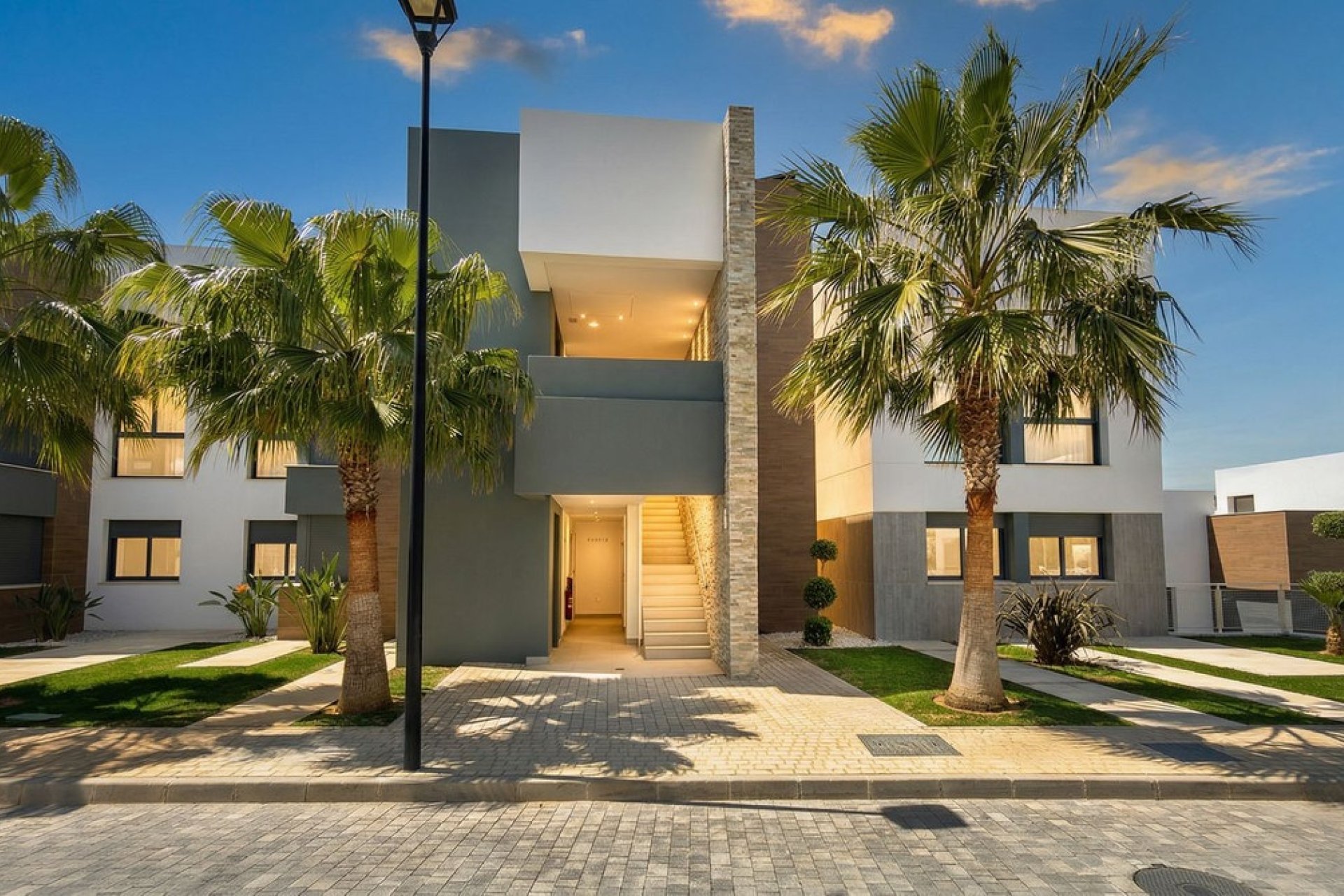 Wiederverkauf - apartment - Marbella - Cabopino