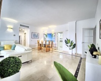 Wiederverkauf - apartment - Marbella - Cabopino