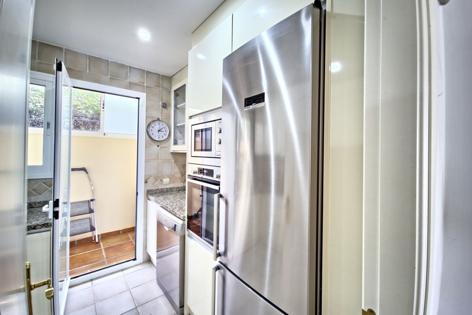 Wiederverkauf - apartment - Marbella - Cabopino