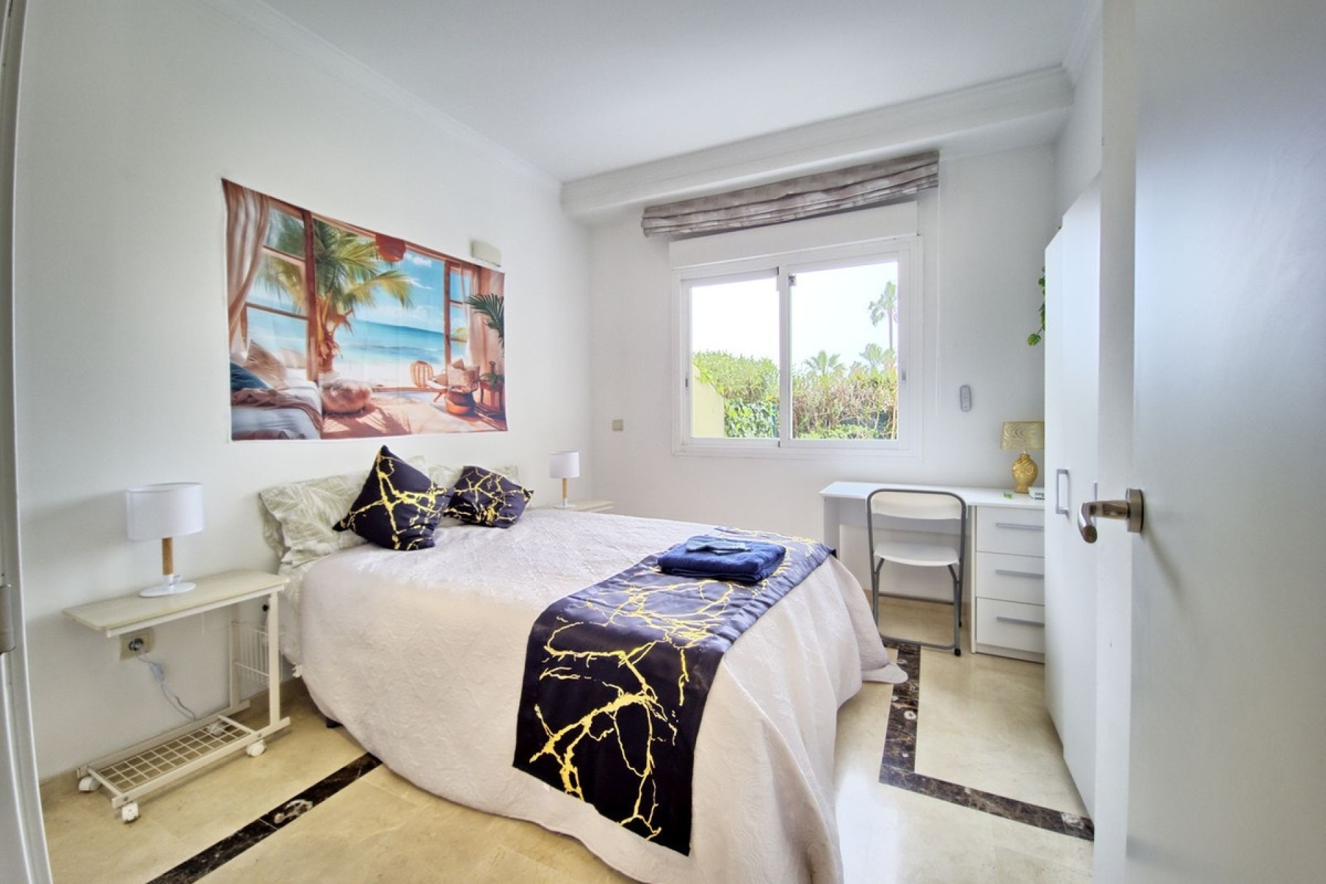 Wiederverkauf - apartment - Marbella - Cabopino