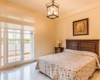 Wiederverkauf - apartment - Marbella - Cabopino