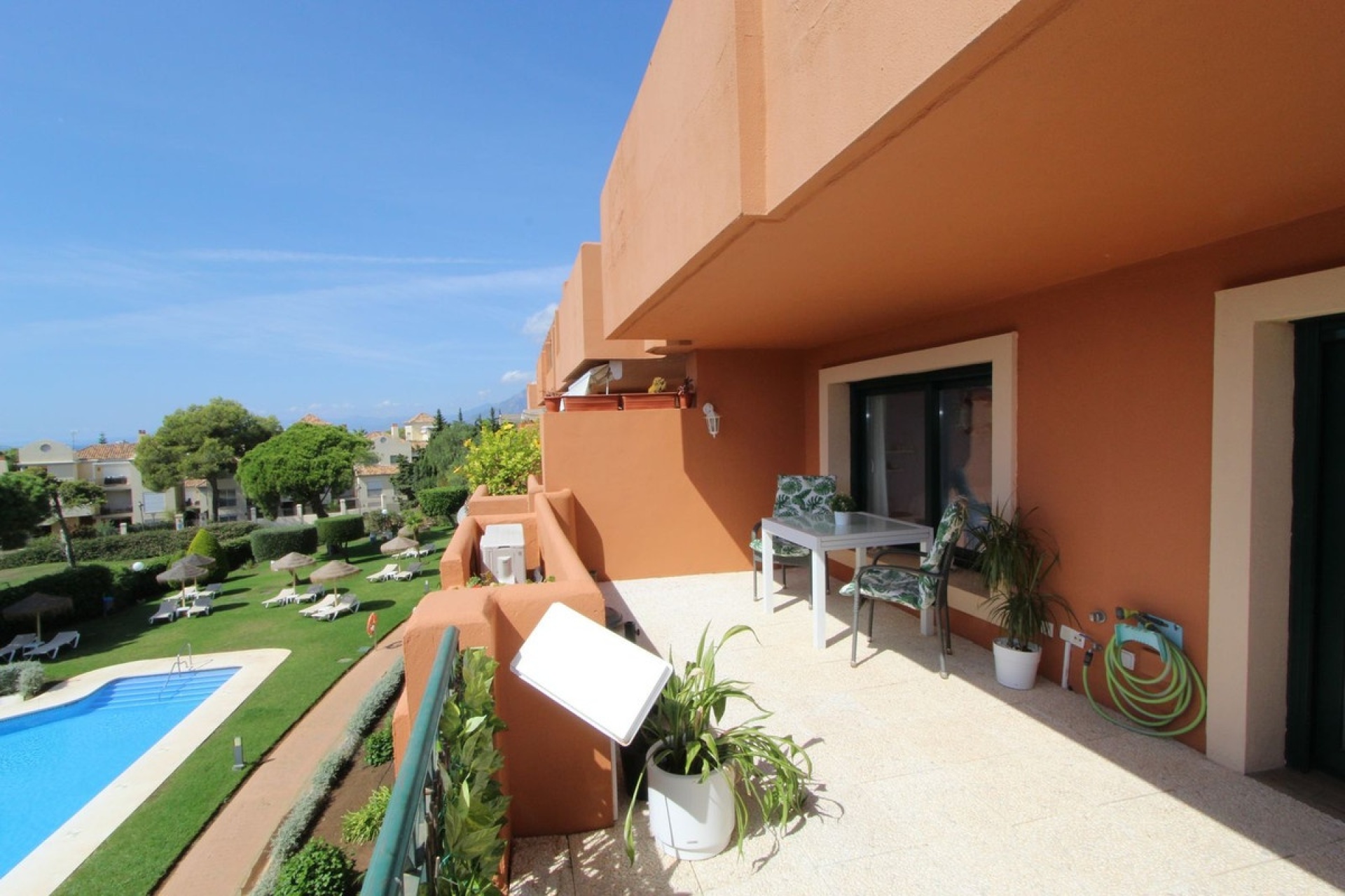 Wiederverkauf - apartment - Marbella - Cabopino