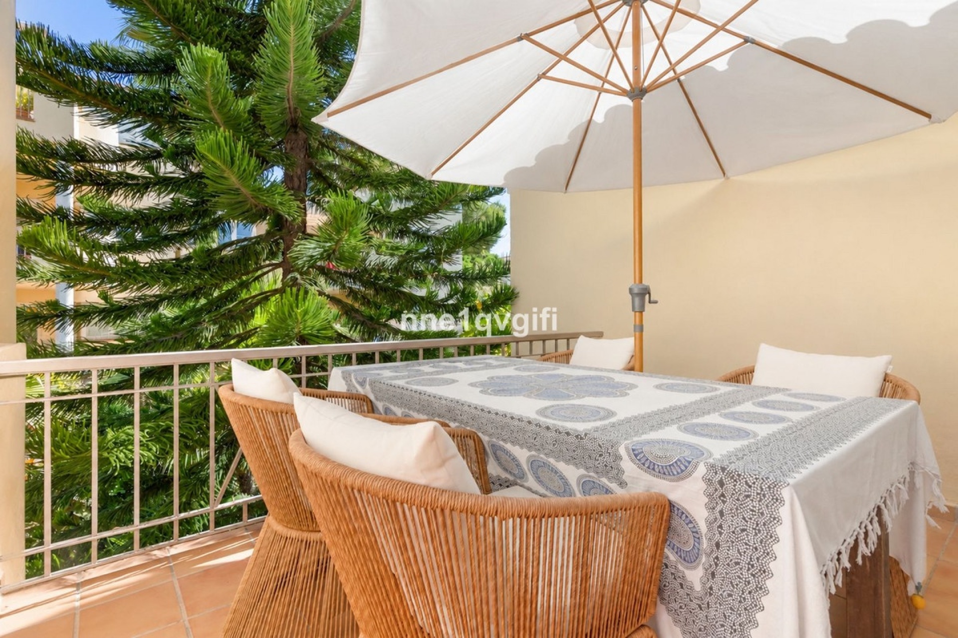 Wiederverkauf - apartment - Marbella - Cabopino
