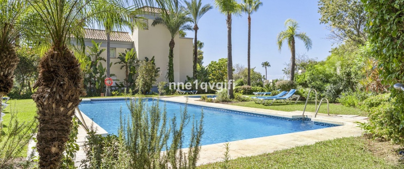 Wiederverkauf - apartment - Marbella - Cabopino