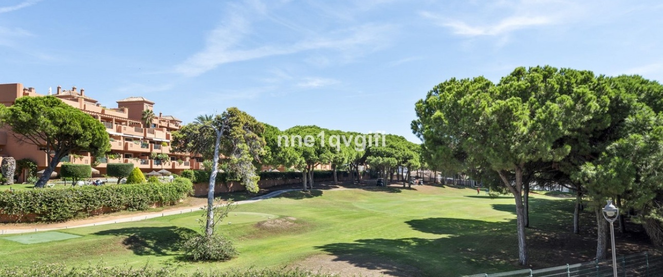 Wiederverkauf - apartment - Marbella - Cabopino