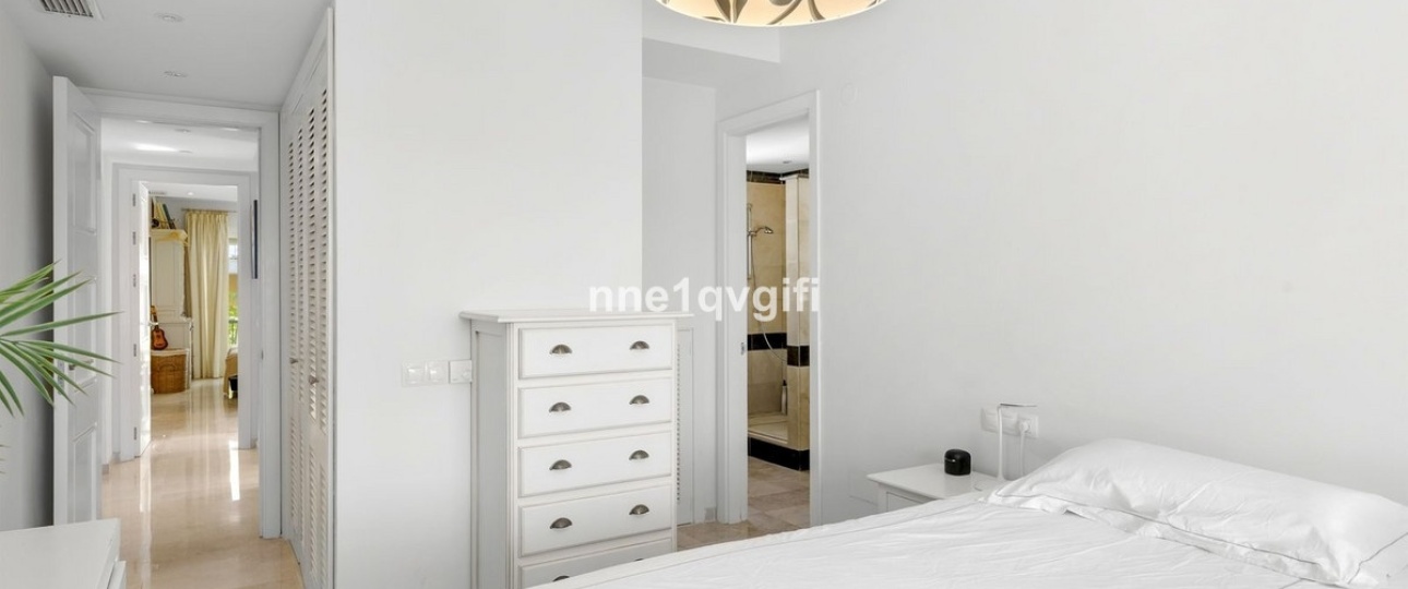 Wiederverkauf - apartment - Marbella - Cabopino
