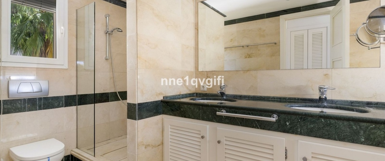 Wiederverkauf - apartment - Marbella - Cabopino