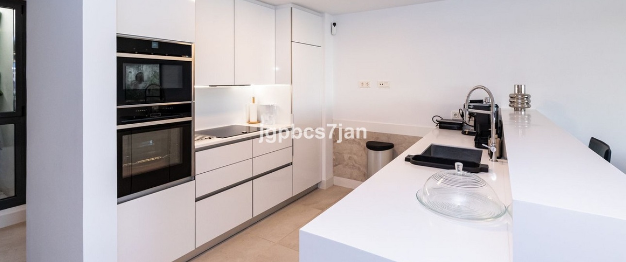 Wiederverkauf - apartment - Marbella - Cabopino