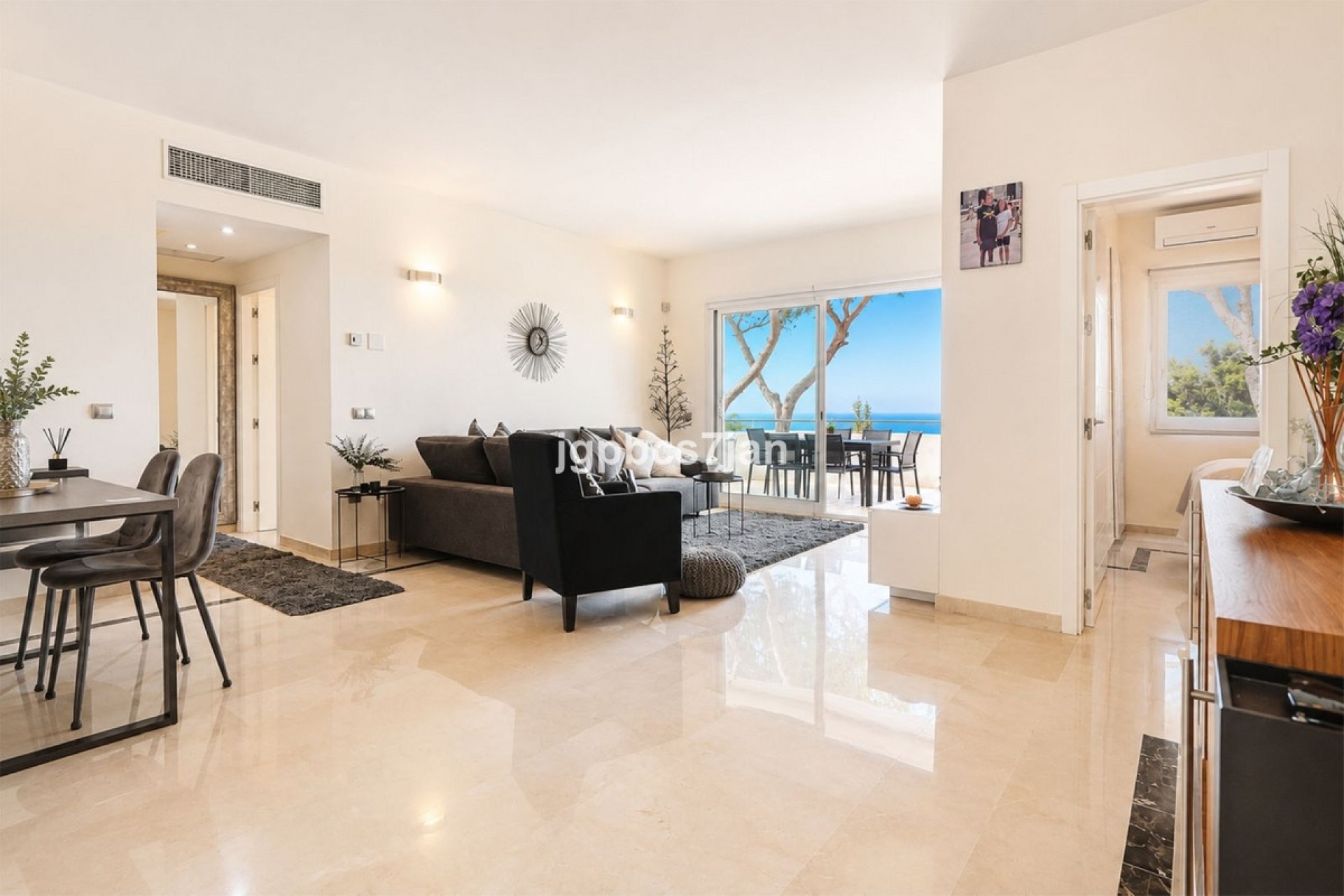 Wiederverkauf - apartment - Marbella - Cabopino