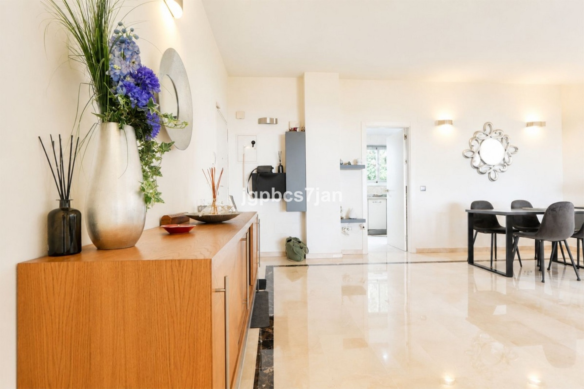 Wiederverkauf - apartment - Marbella - Cabopino