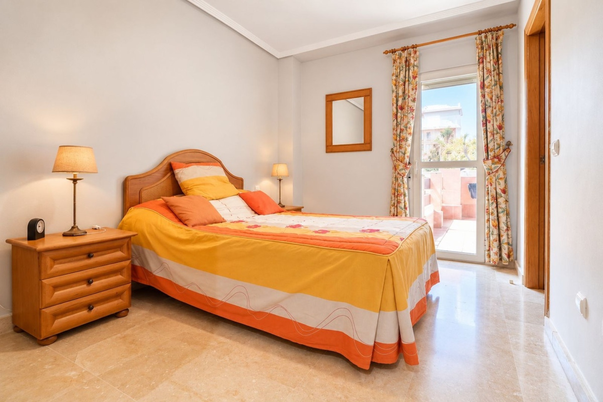 Wiederverkauf - apartment - Marbella - Cabopino
