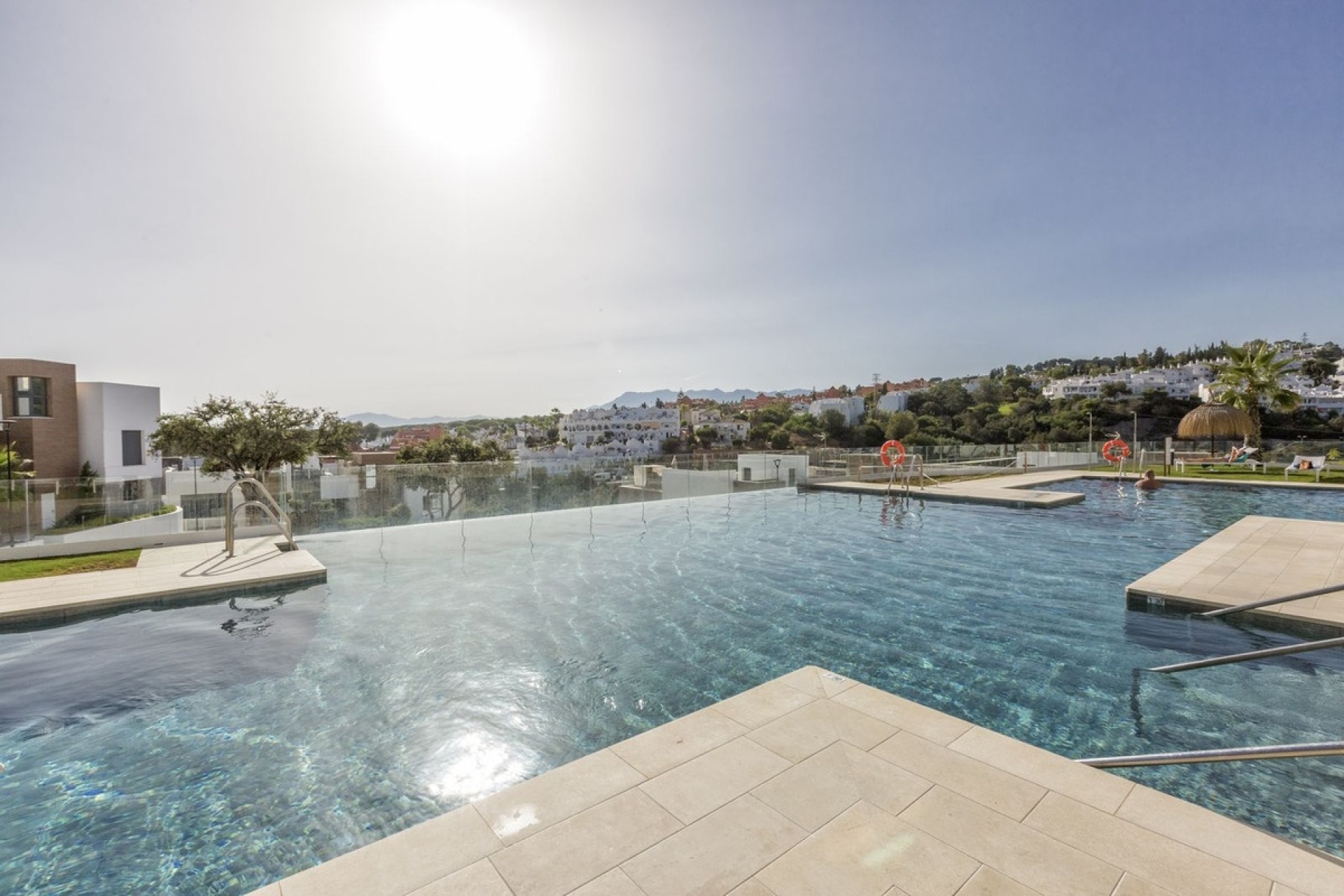 Wiederverkauf - apartment - Marbella - Cabopino