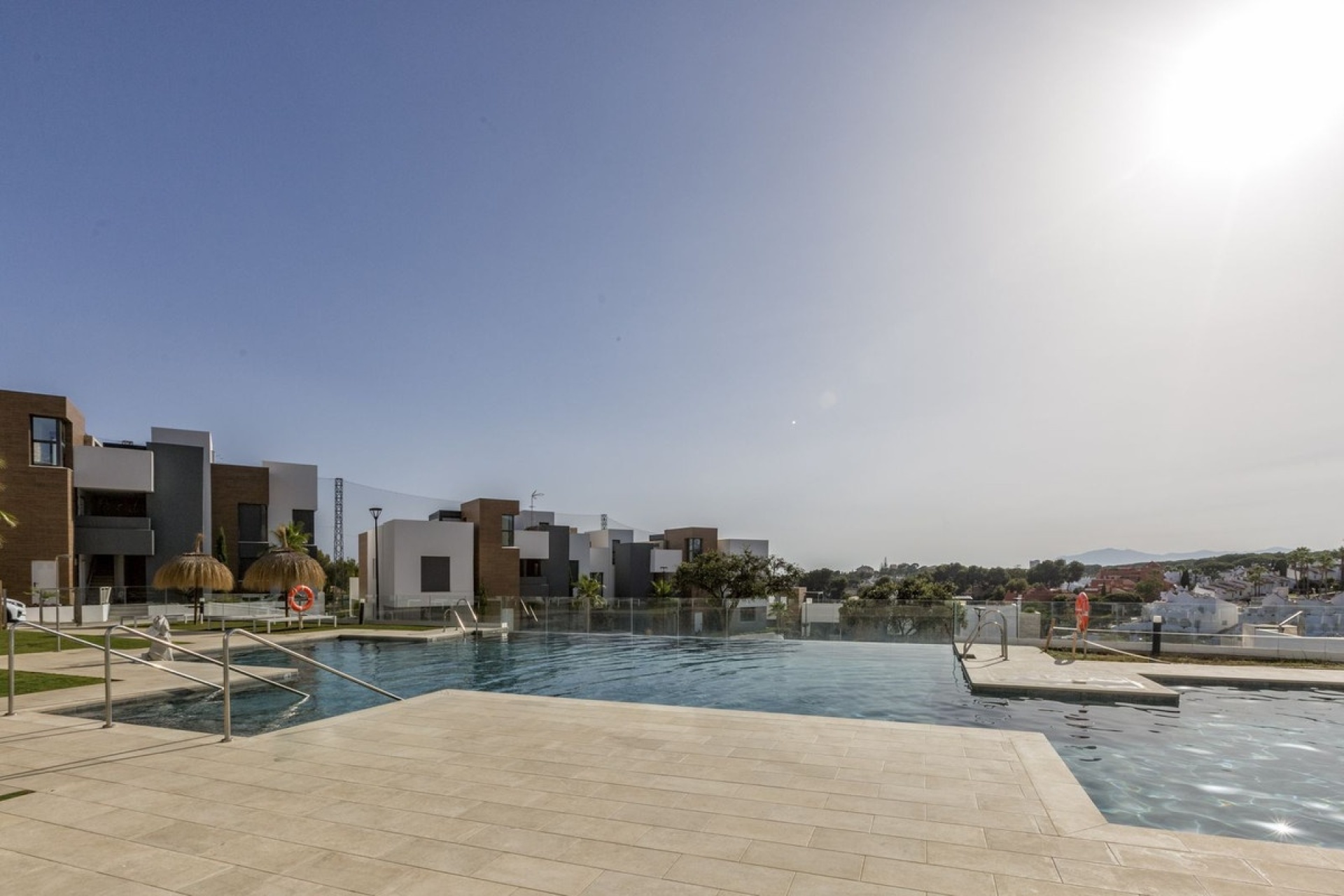 Wiederverkauf - apartment - Marbella - Cabopino