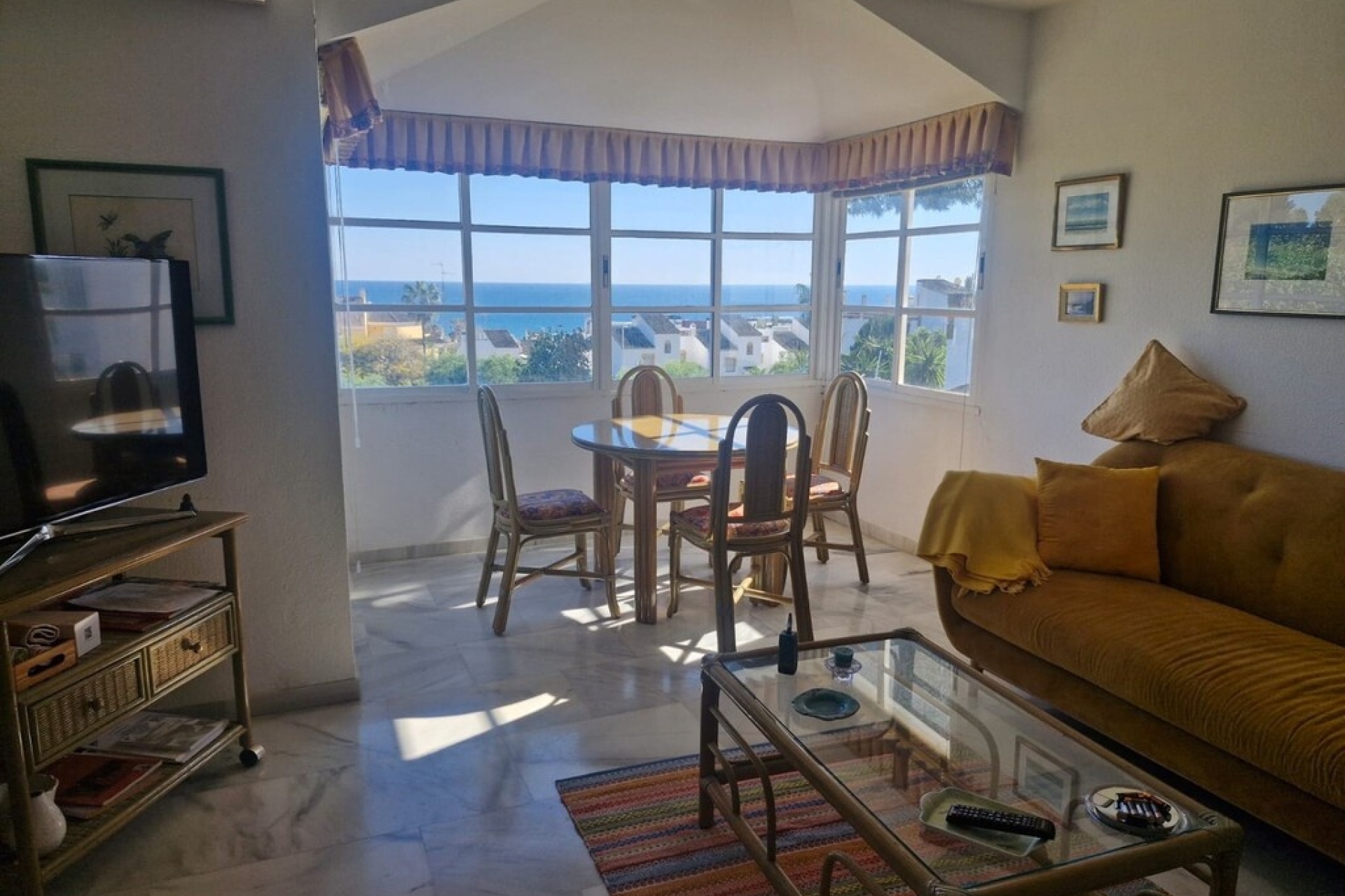 Wiederverkauf - apartment - Marbella - Costabella