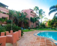 Wiederverkauf - apartment - Marbella - El Rosario