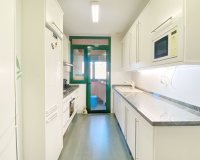 Wiederverkauf - apartment - Marbella - El Rosario