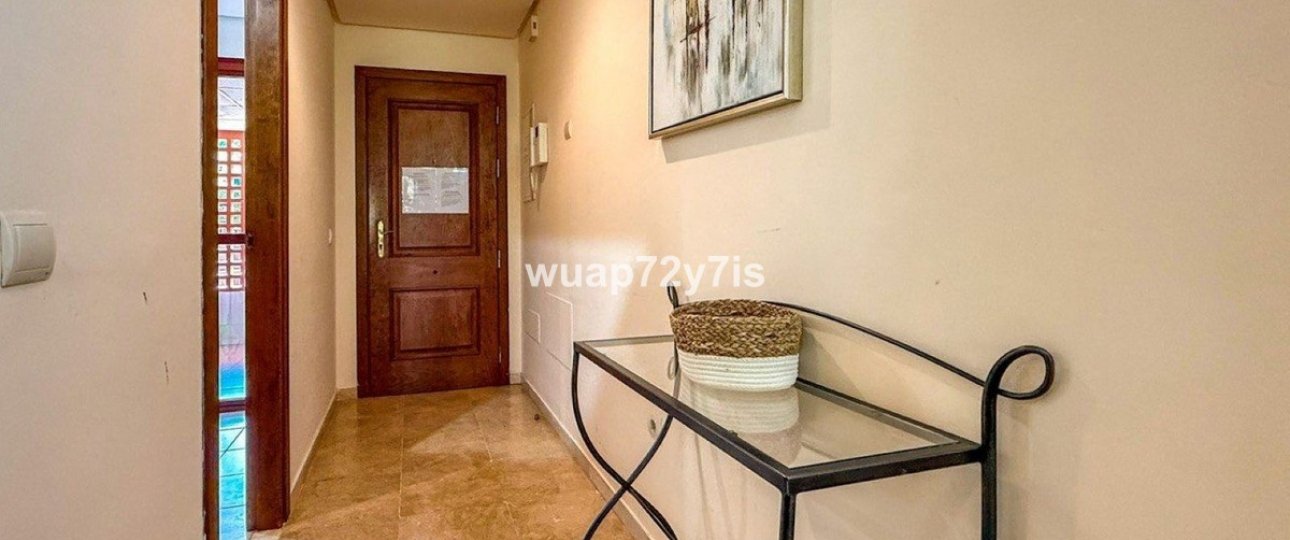 Wiederverkauf - apartment - Marbella - El Rosario