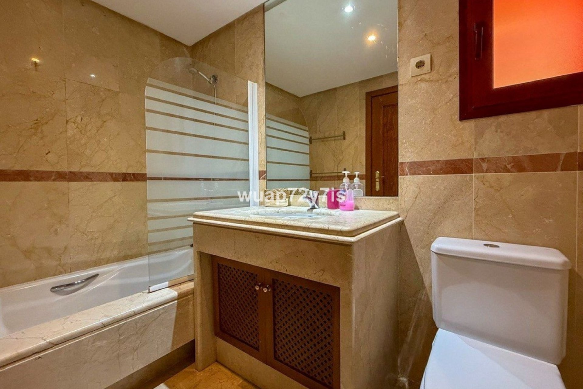 Wiederverkauf - apartment - Marbella - El Rosario
