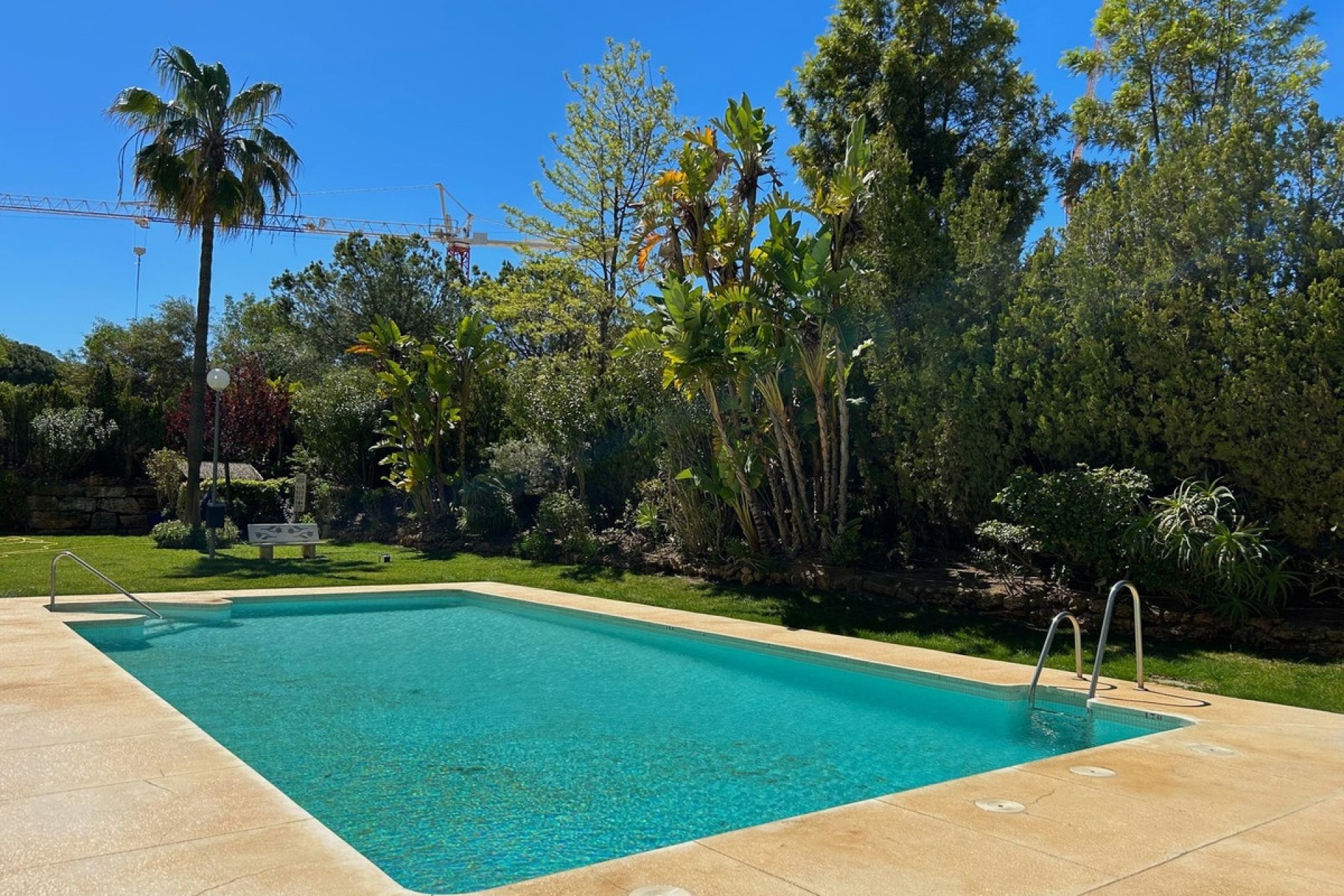 Wiederverkauf - apartment - Marbella - El Rosario