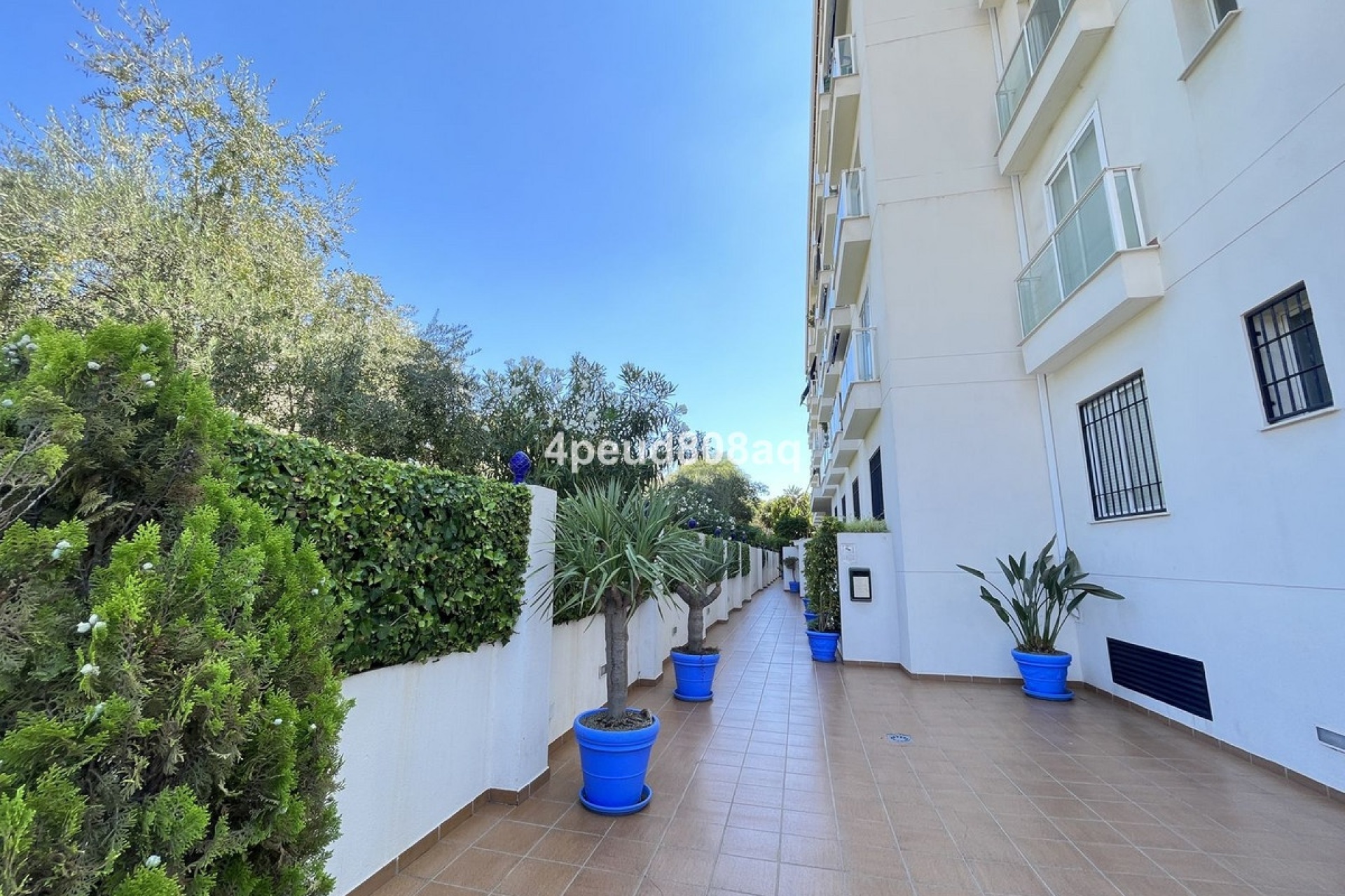 Wiederverkauf - apartment - Marbella - El Rosario