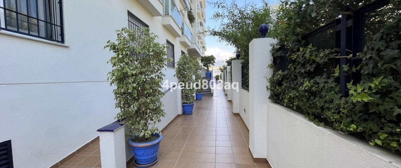 Wiederverkauf - apartment - Marbella - El Rosario