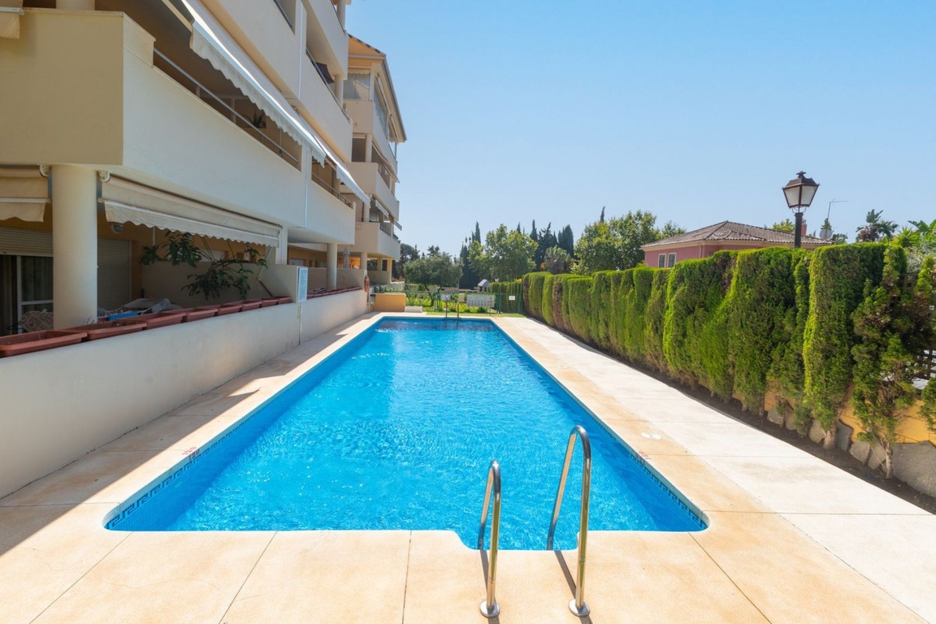 Wiederverkauf - apartment - Marbella - Elviria