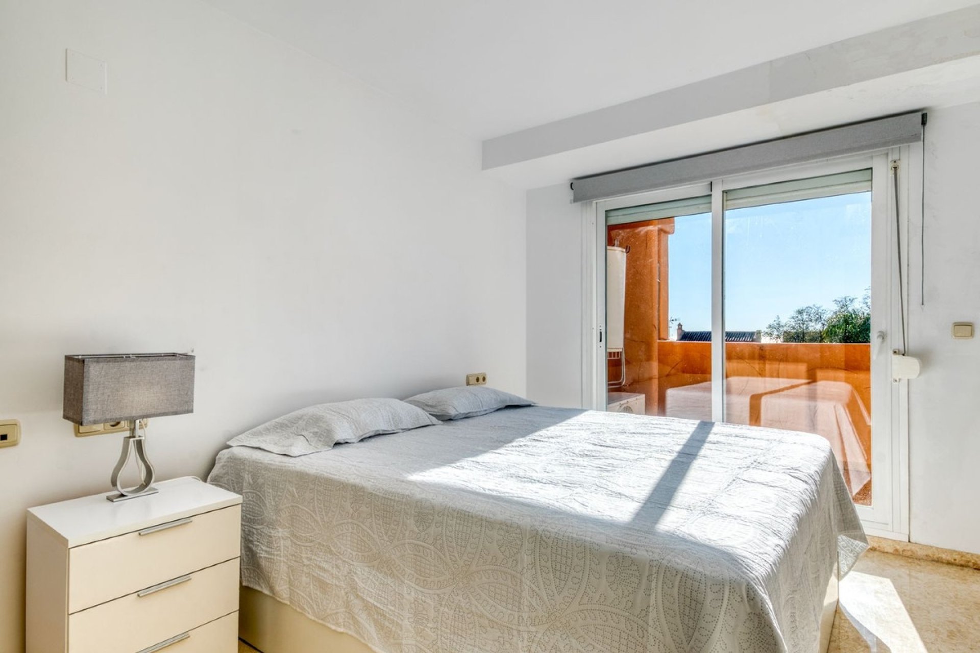 Wiederverkauf - apartment - Marbella - Elviria
