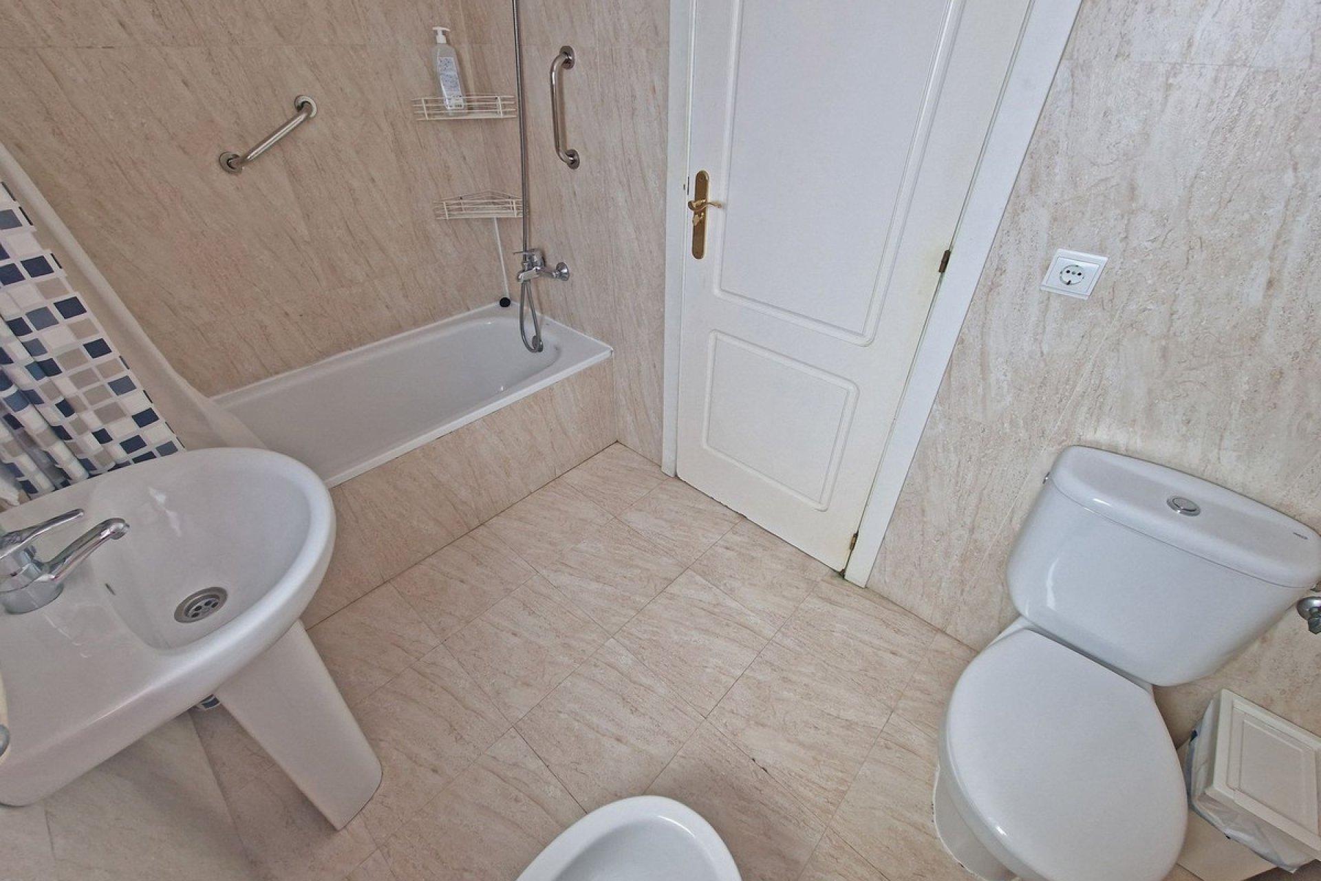 Wiederverkauf - apartment - Marbella - Elviria
