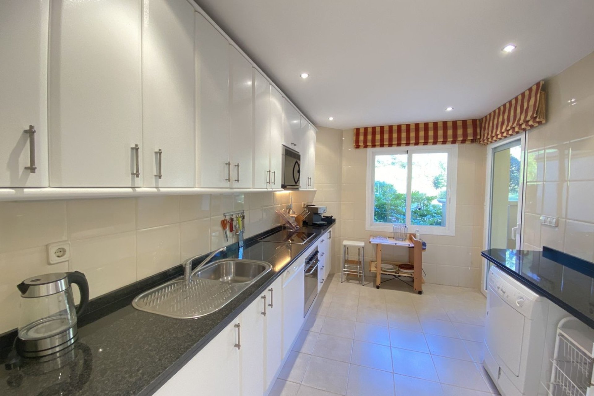 Wiederverkauf - apartment - Marbella - Elviria
