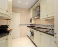 Wiederverkauf - apartment - Marbella - Elviria