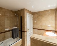 Wiederverkauf - apartment - Marbella - Elviria