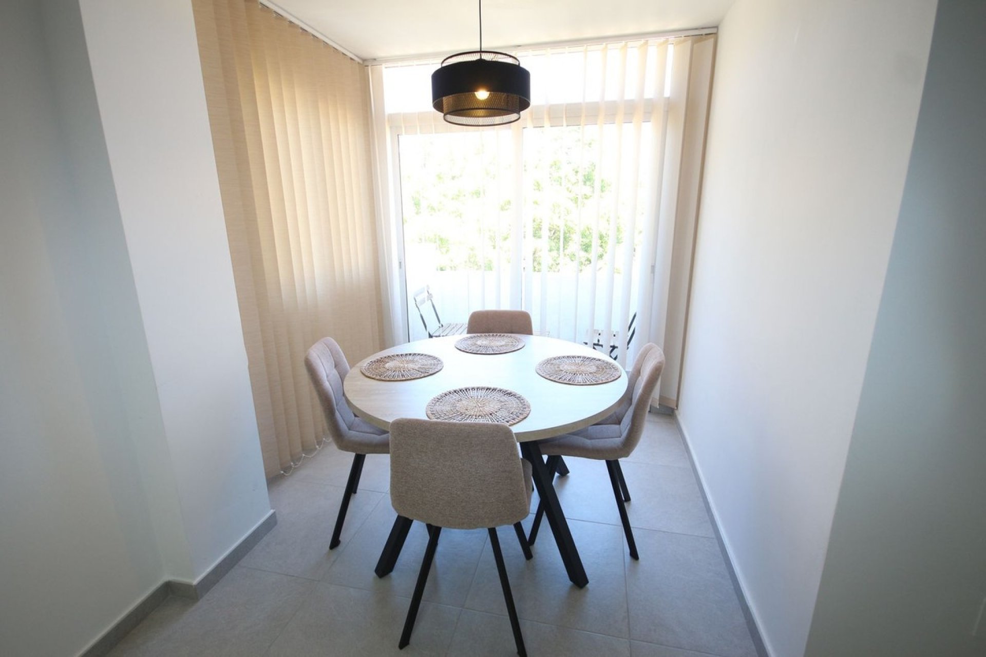 Wiederverkauf - apartment - Marbella - Elviria