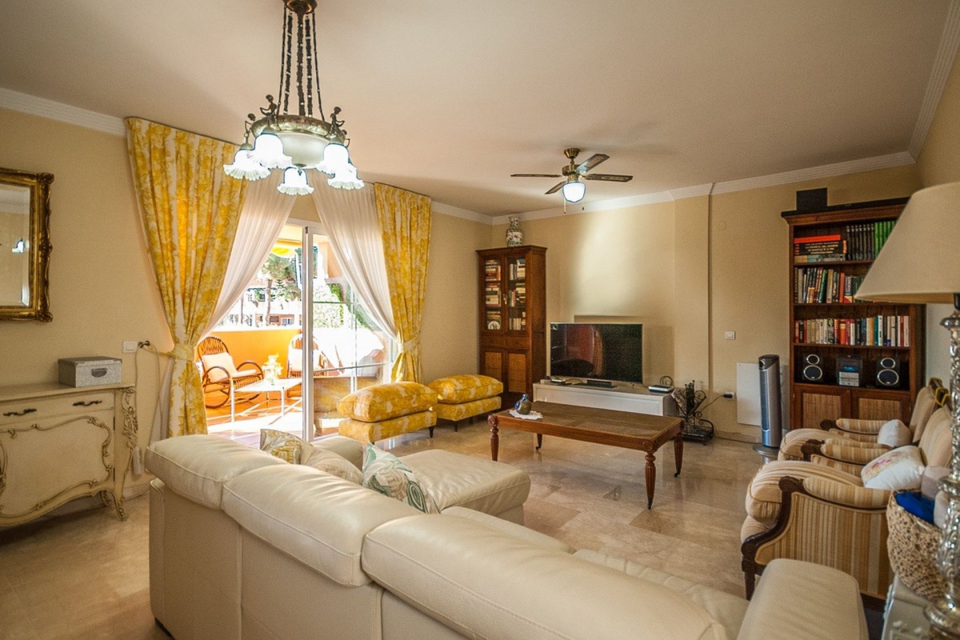 Wiederverkauf - apartment - Marbella - Elviria