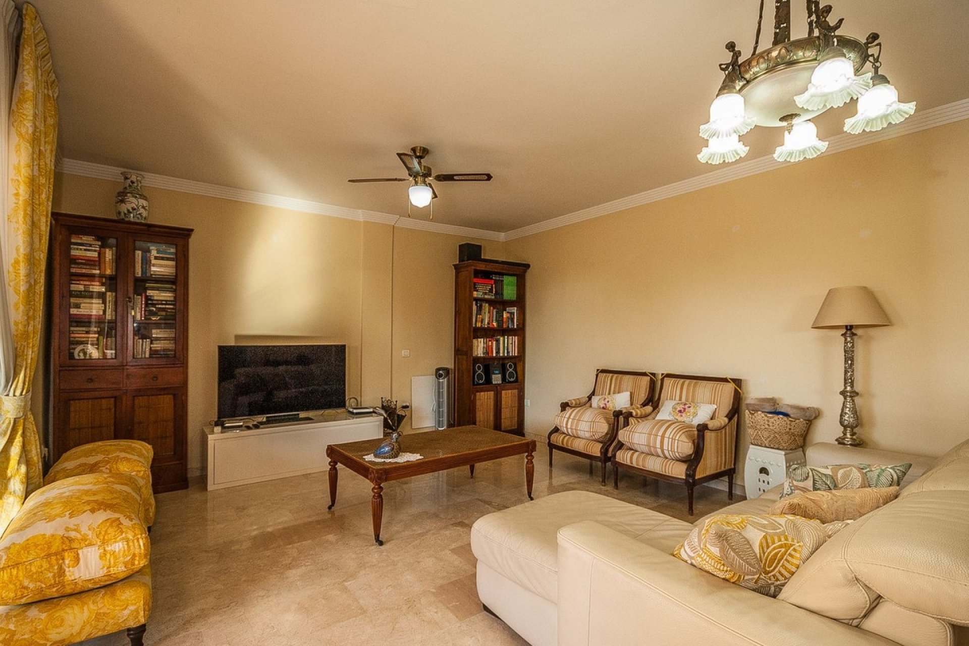 Wiederverkauf - apartment - Marbella - Elviria