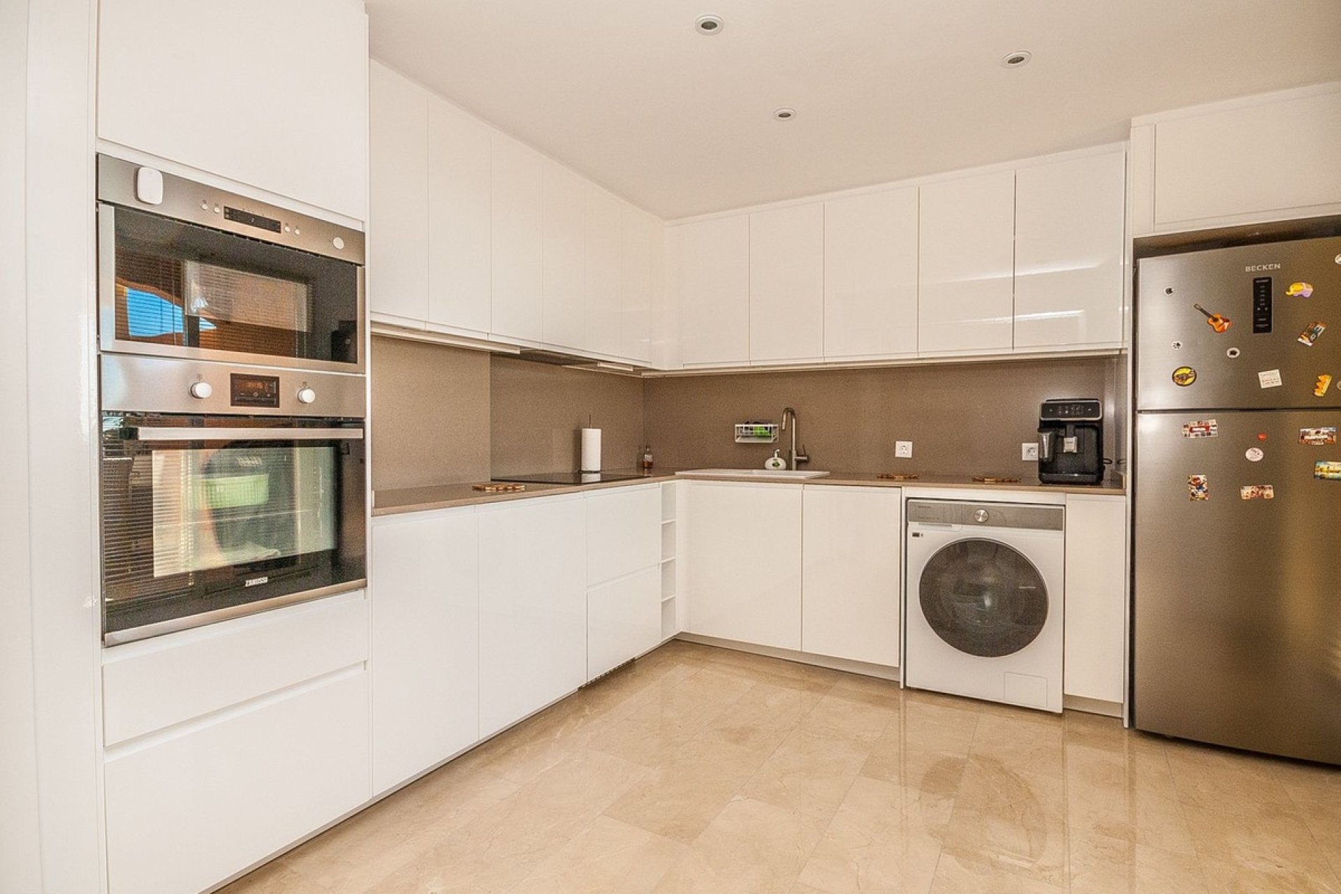 Wiederverkauf - apartment - Marbella - Elviria