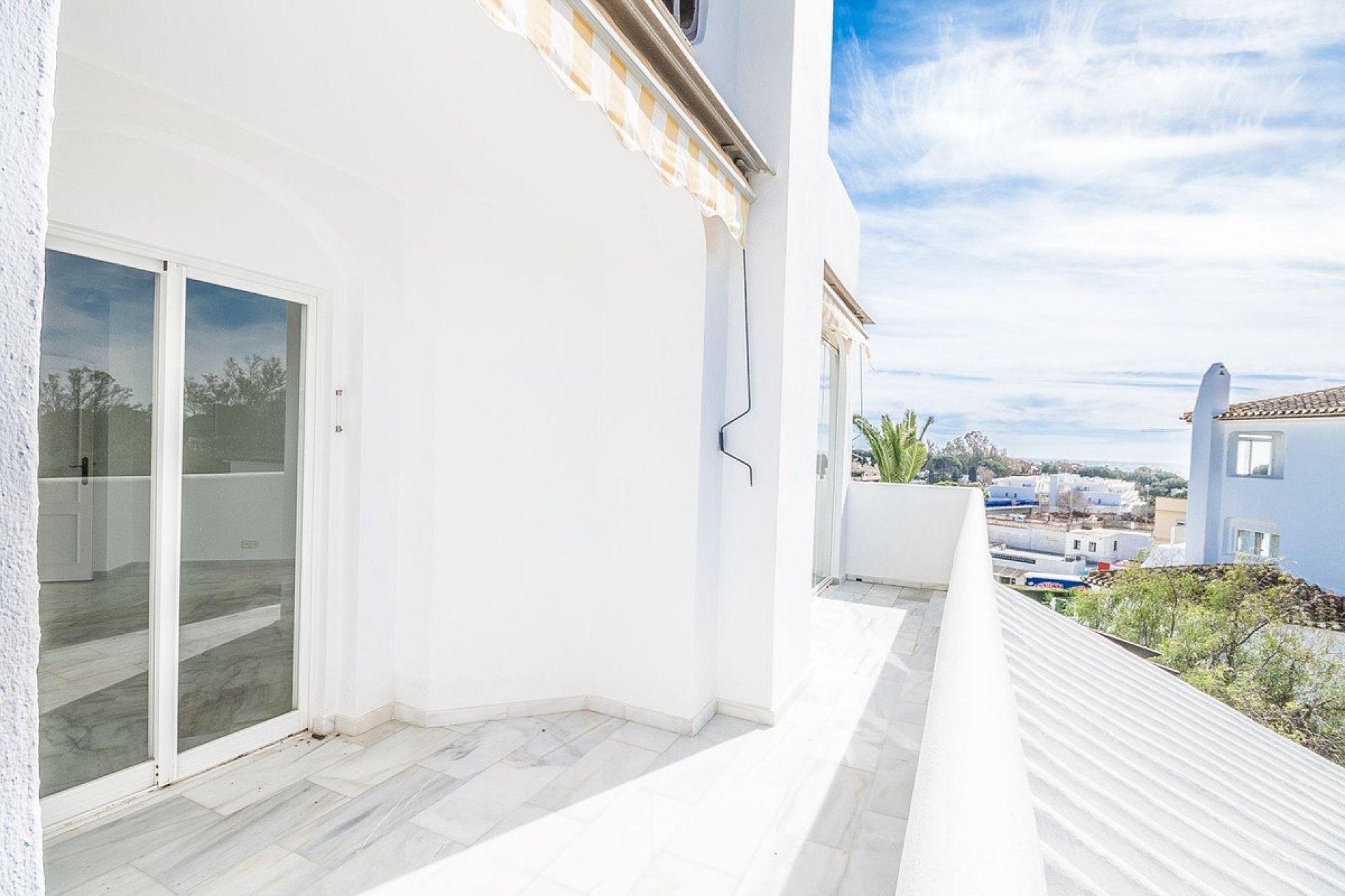 Wiederverkauf - apartment - Marbella - Elviria