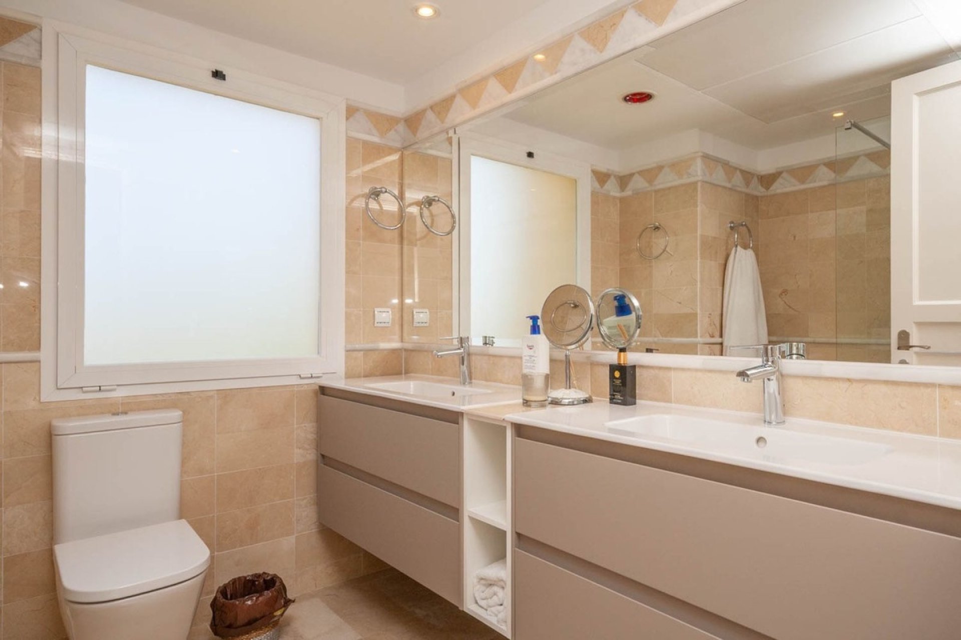 Wiederverkauf - apartment - Marbella - Elviria