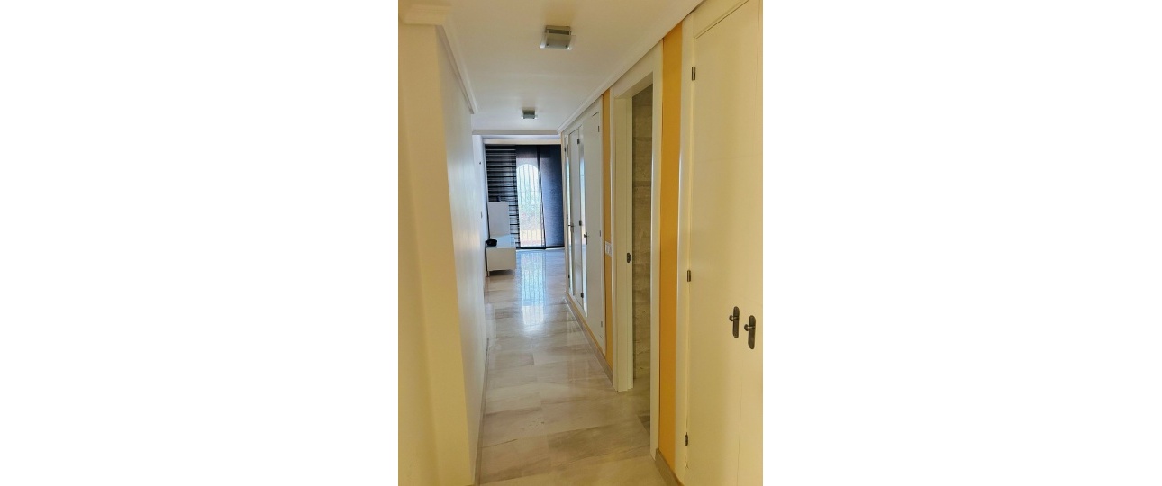 Wiederverkauf - apartment - Marbella - Elviria