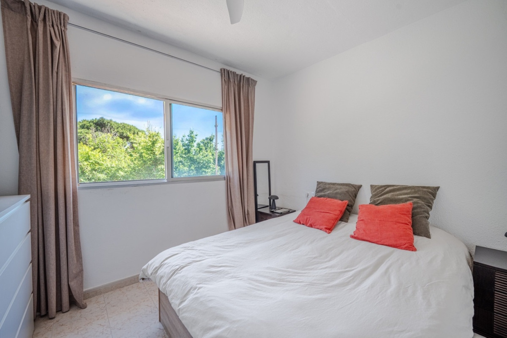 Wiederverkauf - apartment - Marbella - Elviria