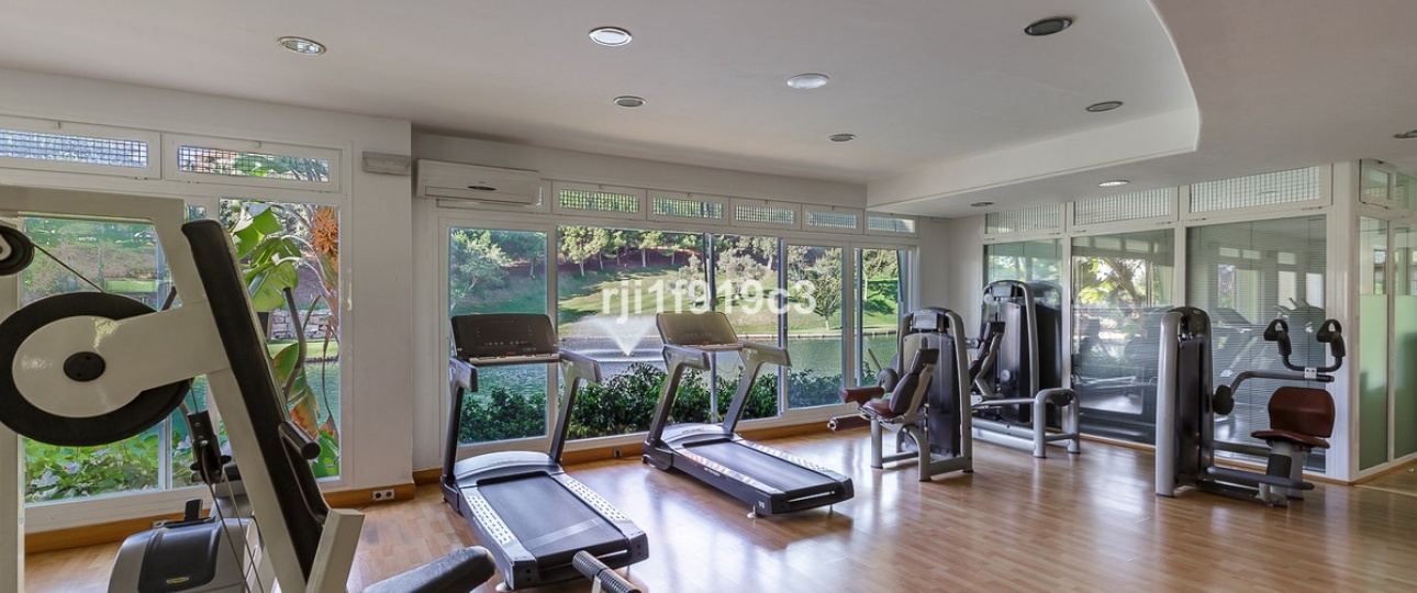 Wiederverkauf - apartment - Marbella - Elviria