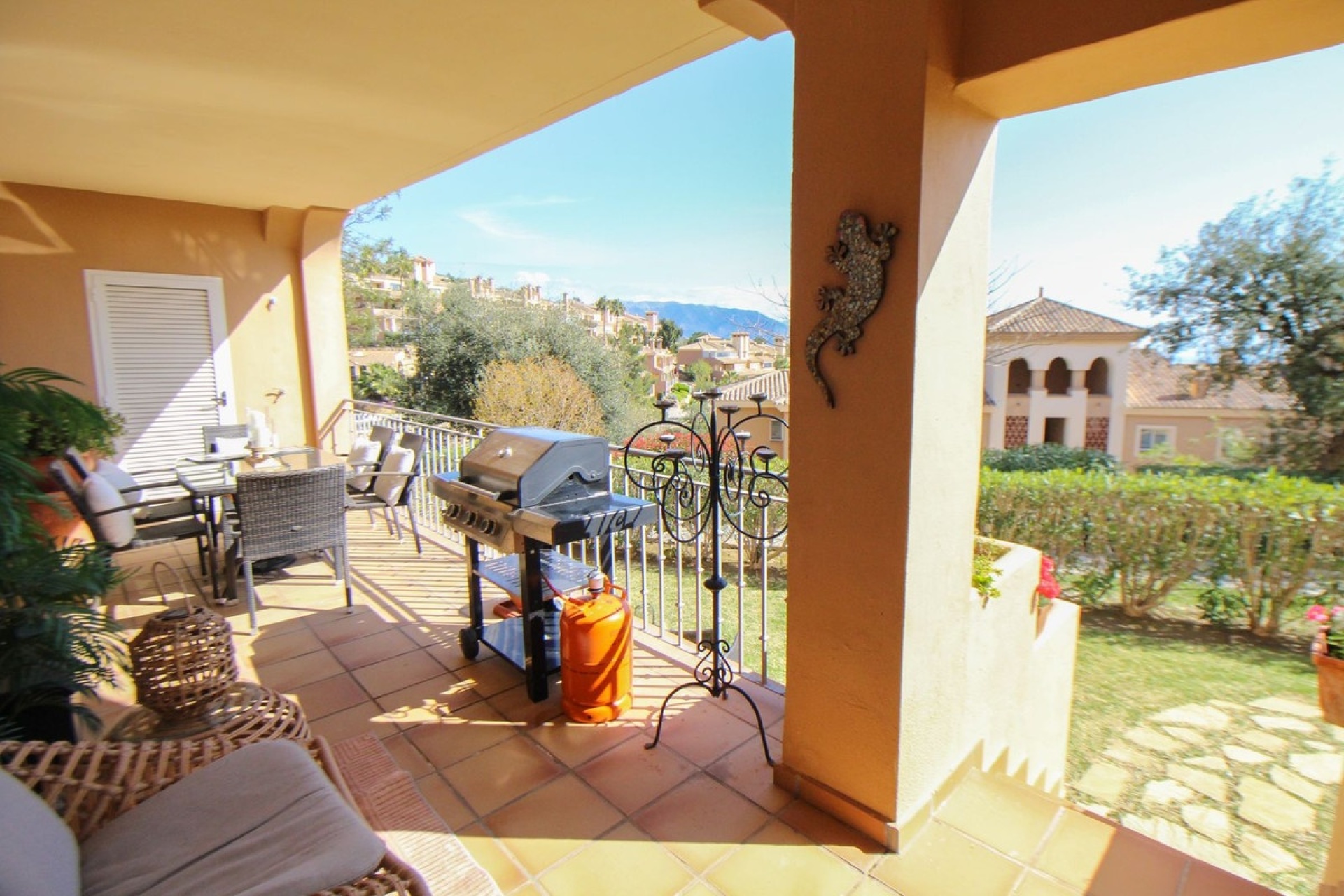 Wiederverkauf - apartment - Marbella - Elviria