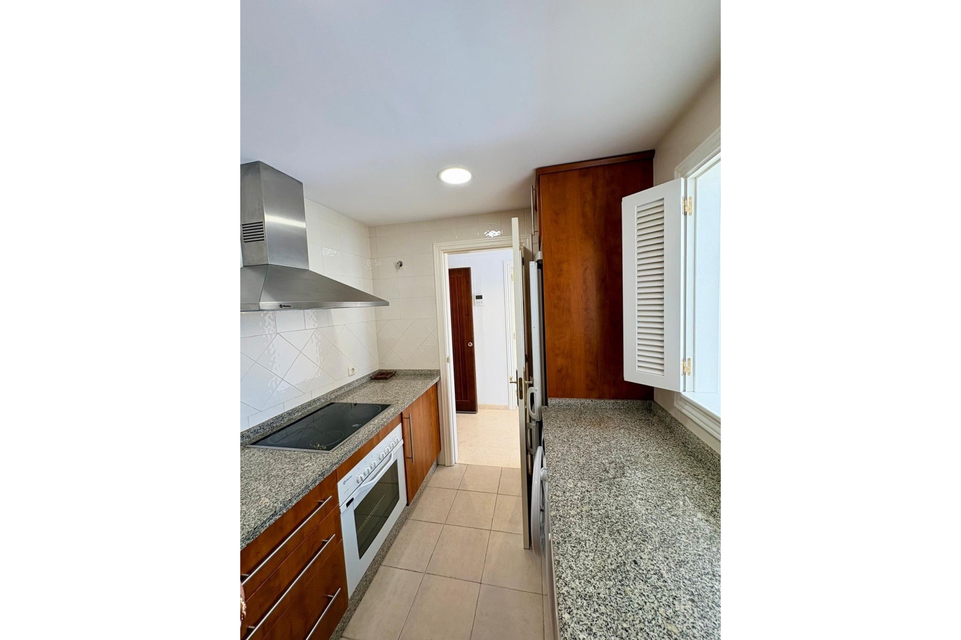 Wiederverkauf - apartment - Marbella - Elviria